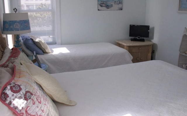 Sandbar Bed & Breakfast