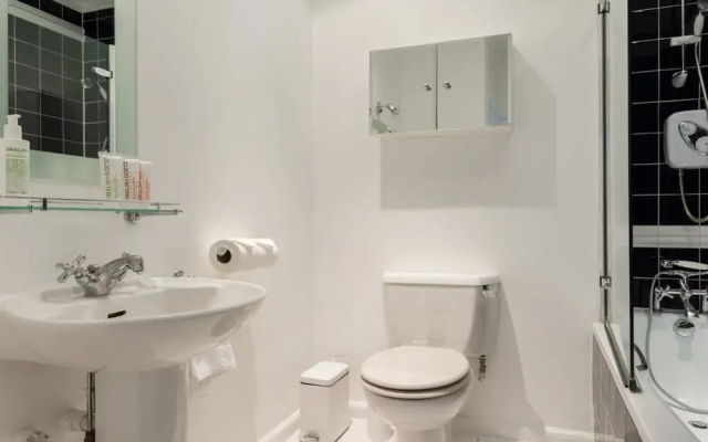 The South Kensington Place - Modern Bright 4bdr Townhouse