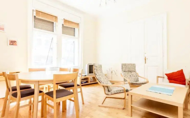 Avantgarde Suites - Broadway