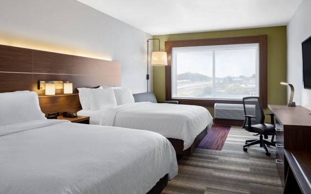 Holiday Inn Express & Suites Madison West - Middleton by IHG
