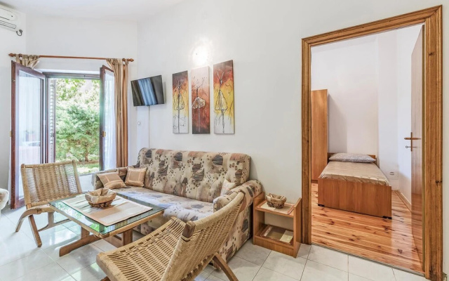 Amazing Apartment in Vinkuran With Wifi and 1 Bedrooms