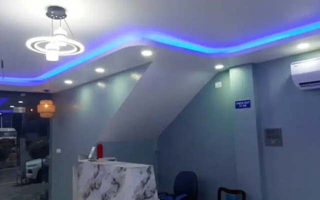Hotel Viraj