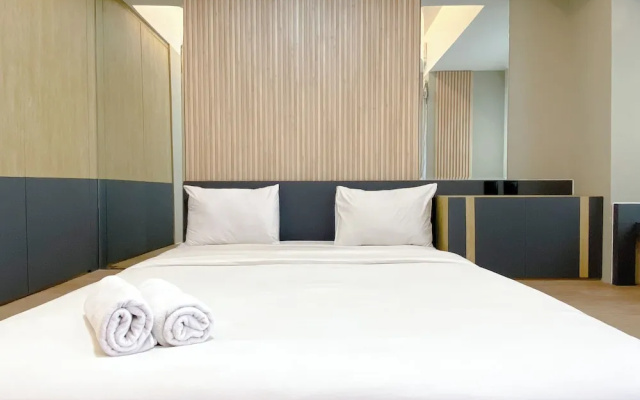 Modern Look Studio at LRT City Jatibening Apartment