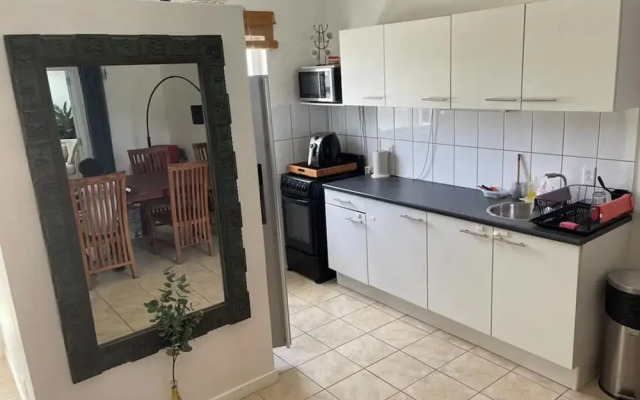 3 Bed Villa Sleeps 5 With Pets & Enclosed Garden