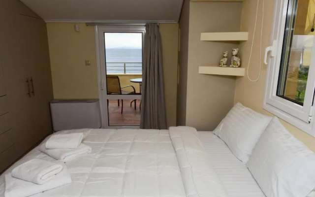 Nikole's Villa By The Sea 2