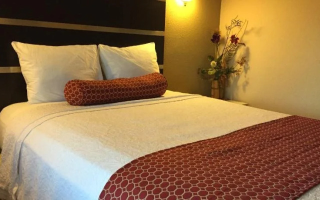 Relax Inn North Babylon