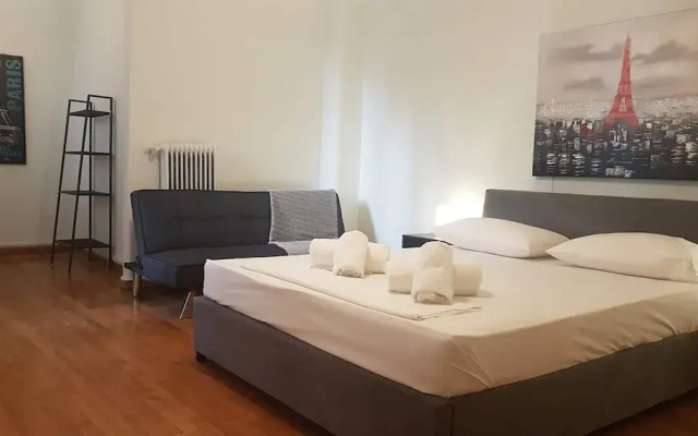 Erra - Violet - Neoclassical - Athens Center,220m²,7 BD,3 BATH