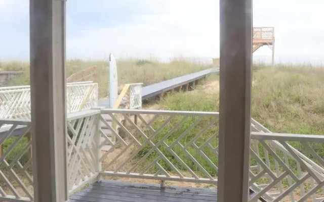 1817 Oceanfront Bed & Breakfast