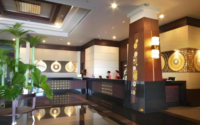 Grand Pacific Sovereign Resort & Spa
