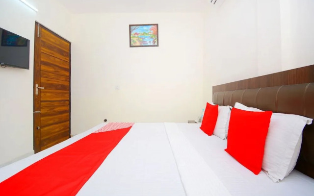 OYO 38787 Hotel Red Rose
