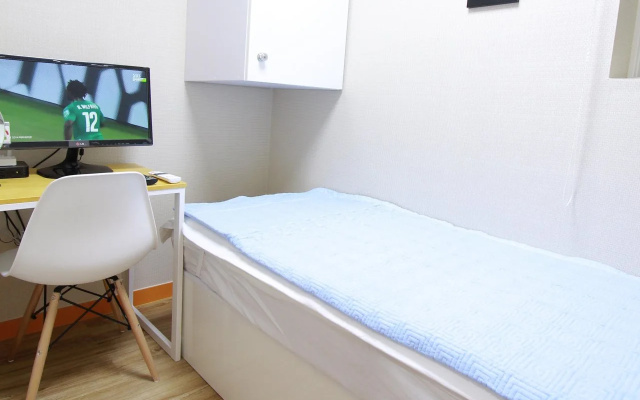 Cocoonstay Hongik Univ. Station