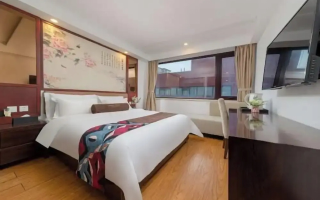 Plus Life Hotel