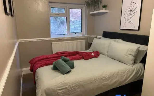 Spacious Central Apartment | Lace Market Sleeps 6