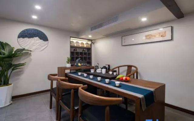 Lanqi Meiju Design Guesthouse (Zhongyi Market Mu's Mansion)