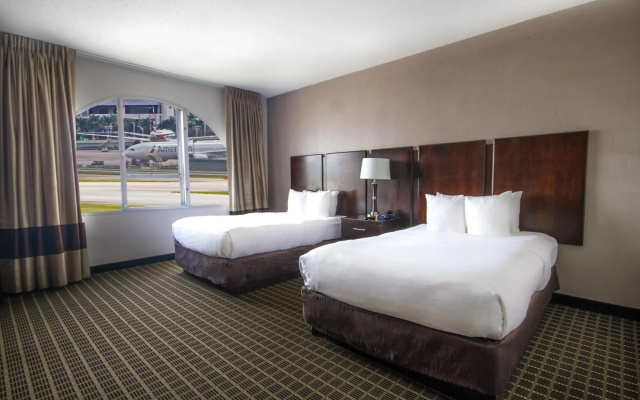 Clarion Inn & Suites Miami International Airport