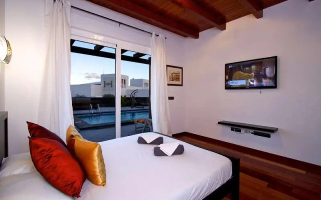 Villa in Puerto Calero, Lanzarote 101687