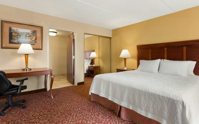 Hampton Inn & Suites Williamsburg Historic District
