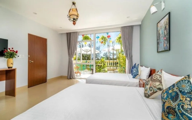 Golden Walls Homestay