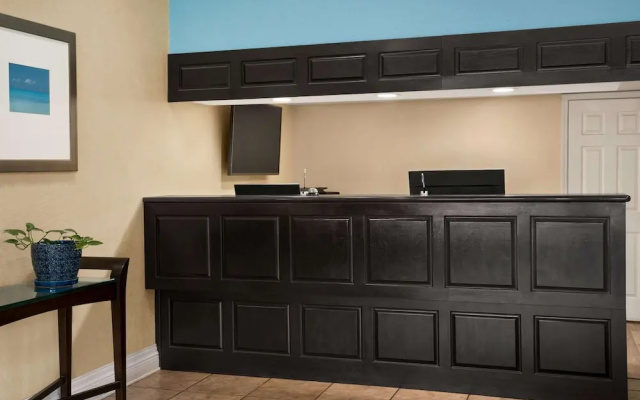 Americas Best Value Inn - Gulfport