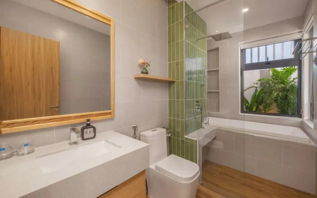 Amazing Newly Built Pool Villas Danang