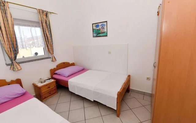 Apartments Karacic