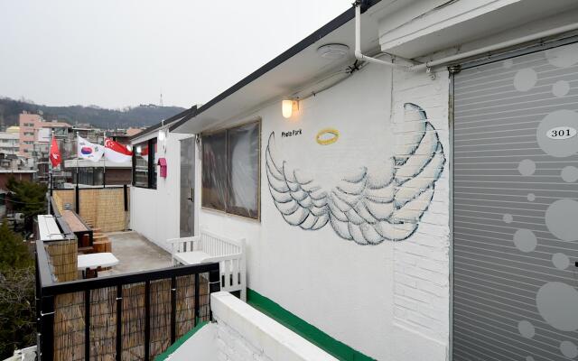 Отель Photo Park Guesthouse Сеул вид на фасад