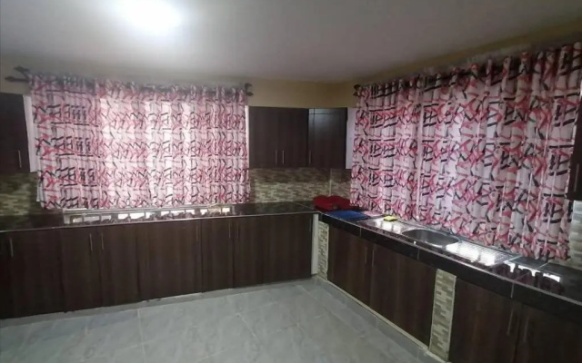 Lass Grove Home