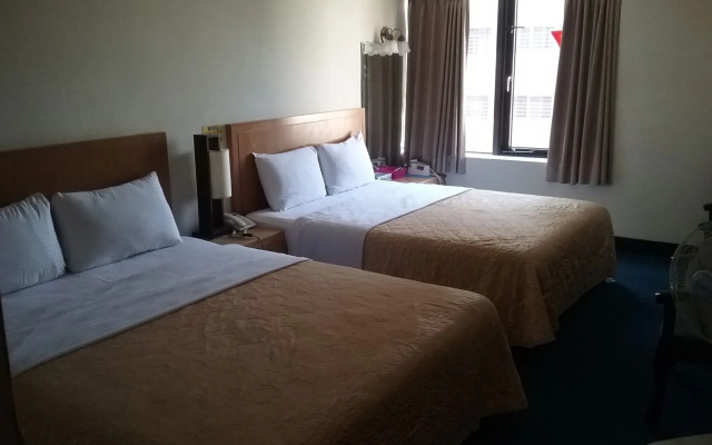 Chian Huei Business Hotel