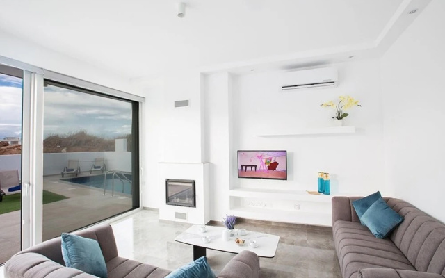 Villa Nataly AQ Ol24