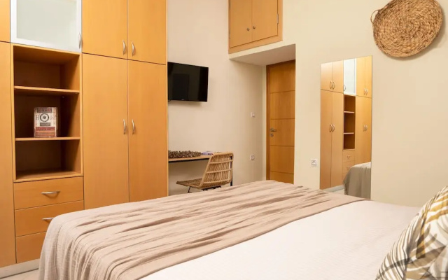 Amaen Apartment