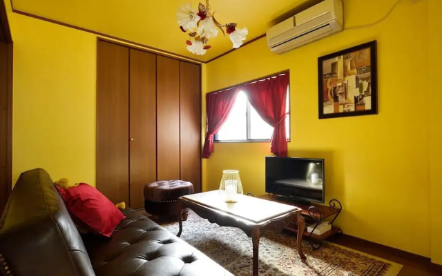 Private House St8