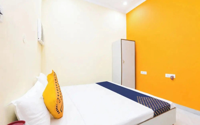 Hotel Mahadeva Stay Prayagraj