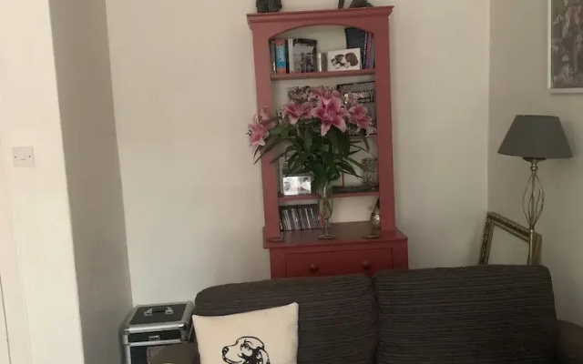 Edinburgh City Escape - Large 1 Bedroom Apartment