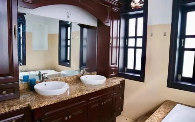 Anvien Villa Nhatrang
