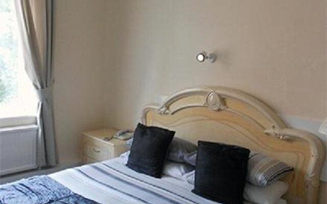 Green Park Hotel
