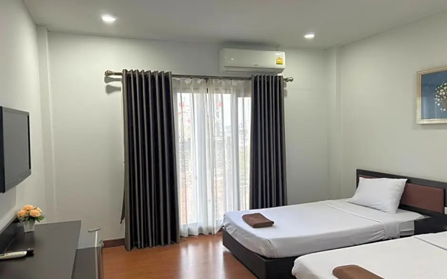 Bordin Hotel