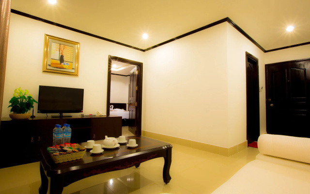 Douangchan Plaza Hotel