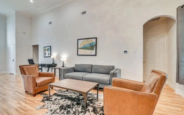 Fire Pit + Spacious Yard: Irving Family Home