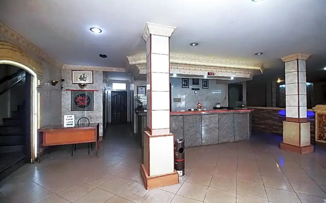 OYO 2079 Jambi Raya Hotel