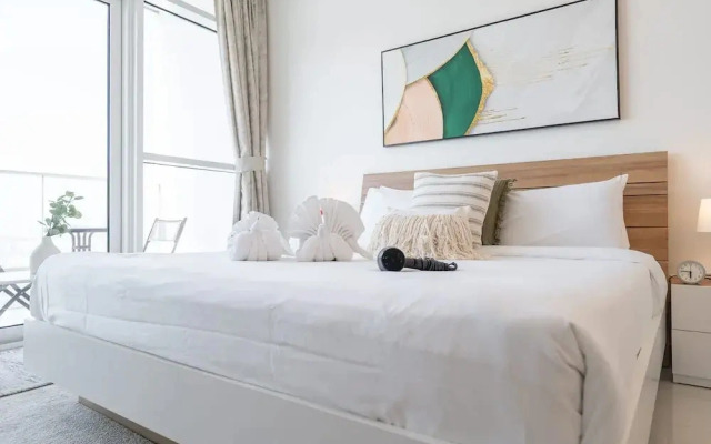 Majestic Studio in Damac Carson C