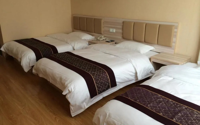 Qingdao Yuangu Town Business Hotel