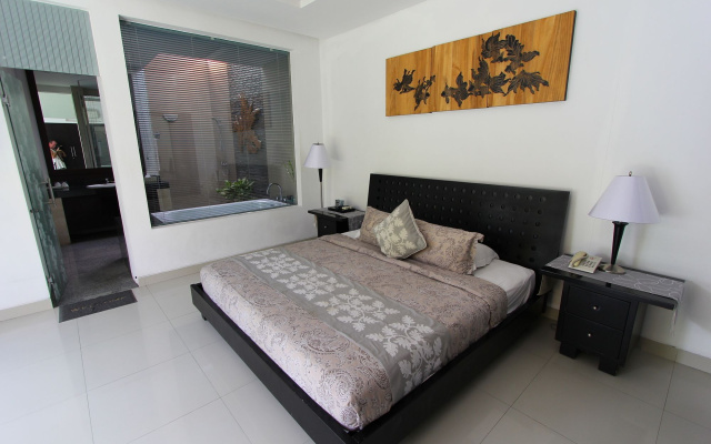 Heliconia Villa