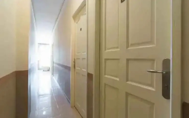 Reddoorz Near Plaza Botania 1 Batam