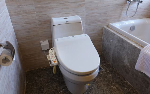 Yuwa Serviced ApartHotel