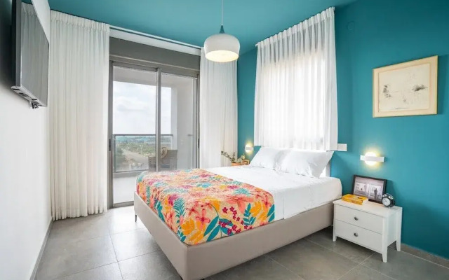 Panoramic Sea Views Coastal Escape by Sea N' Rent