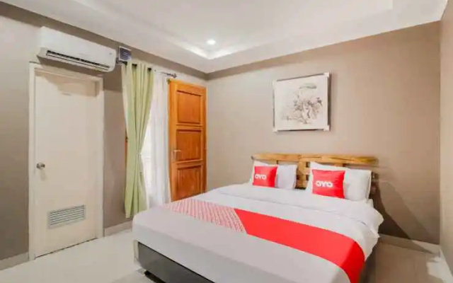 OYO 3262 Salihara Residence