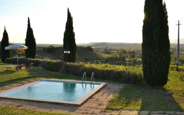Belvilla by OYO Holiday Home With Pool in Stabbia