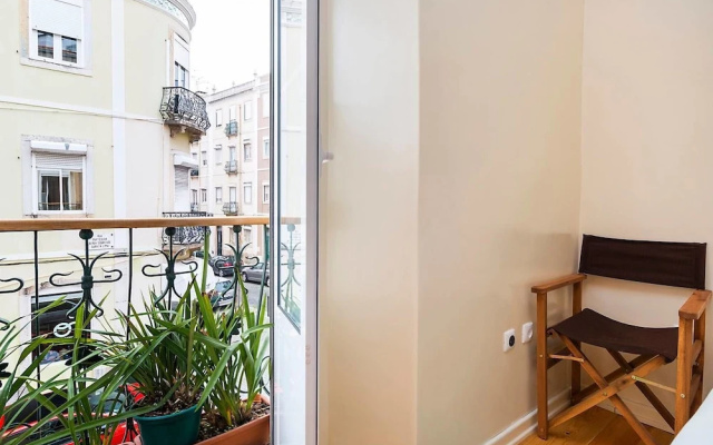 Spacious & Modern Flat in the heart of Lisbon