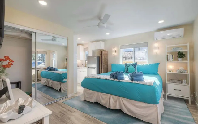 Monarch Cove - Unit B  For 2ppl