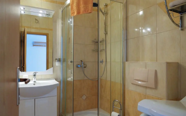 Sea View Apartment for 2-3 People - Family